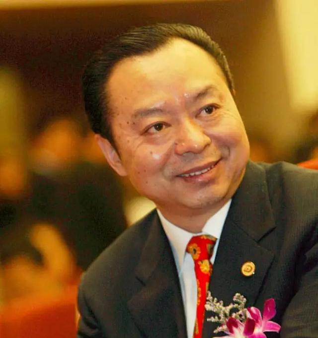 全家都是商界枭雄|新疆|七一酱园|赵小红_新浪新闻