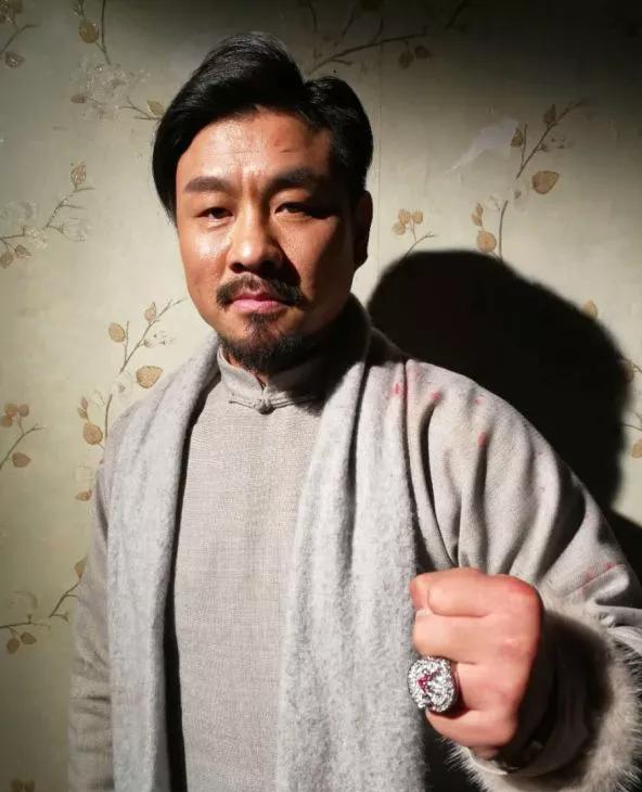 《武林风》发周年冠军钻戒,一龙,王洪祥,方便晒照羡煞拳迷!