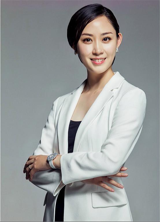 中国最漂亮的80后亿万富婆:颜值堪比明星,白手起家身价超265亿