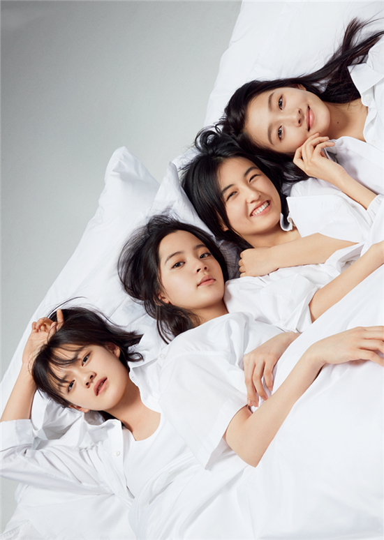 新四小花旦齐上阵被赞有青春有气质还有大长腿