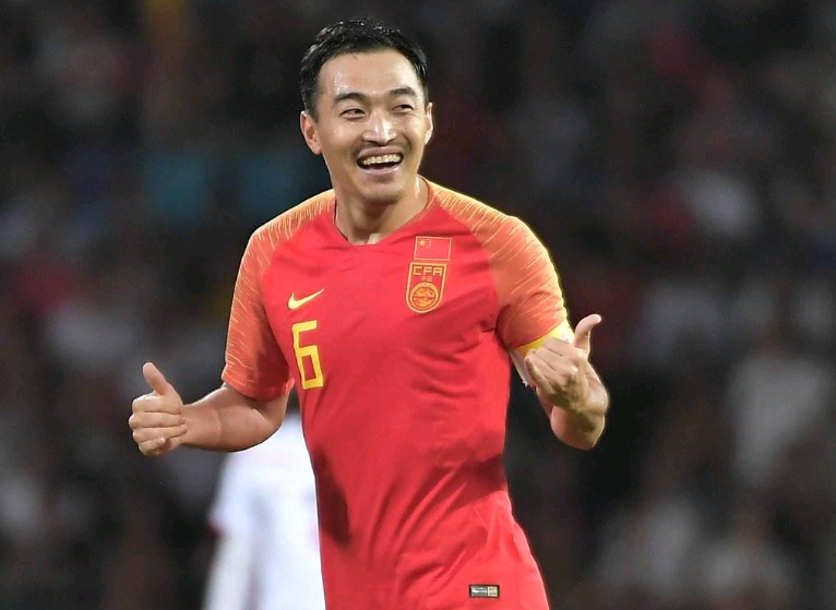 新队长暂定郜林 冯潇霆恐遭弃用