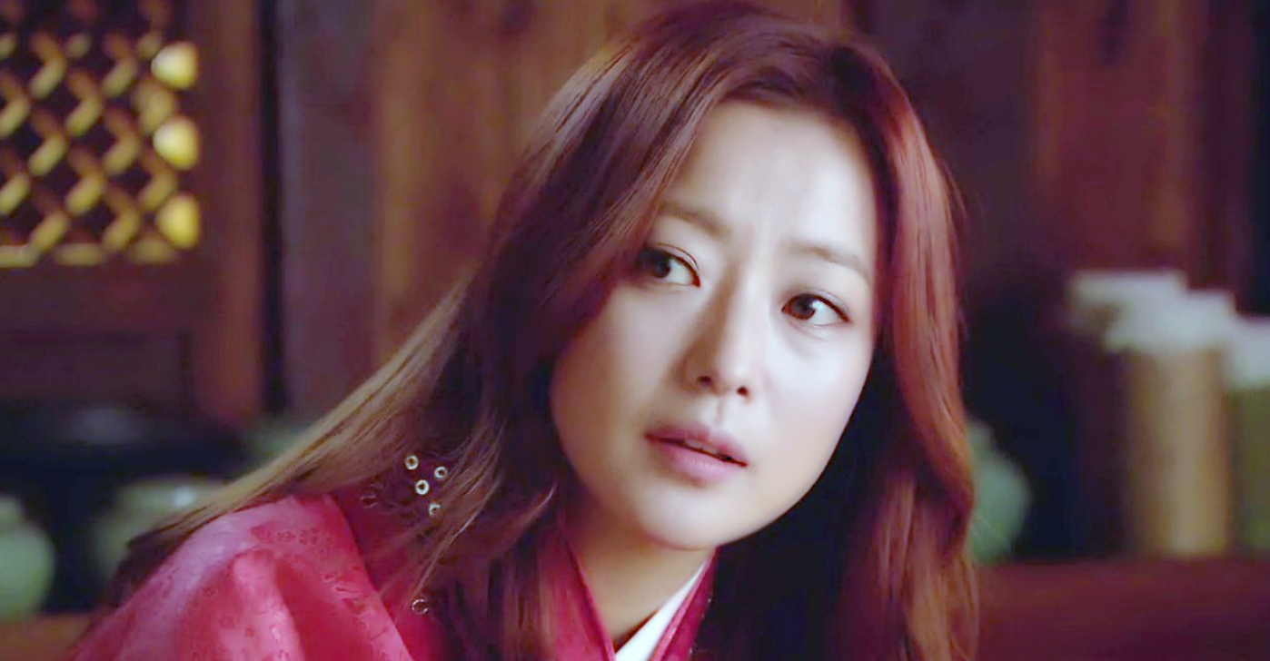 41岁金喜善一人分饰两角,不靠少女人设,用演技征服观众