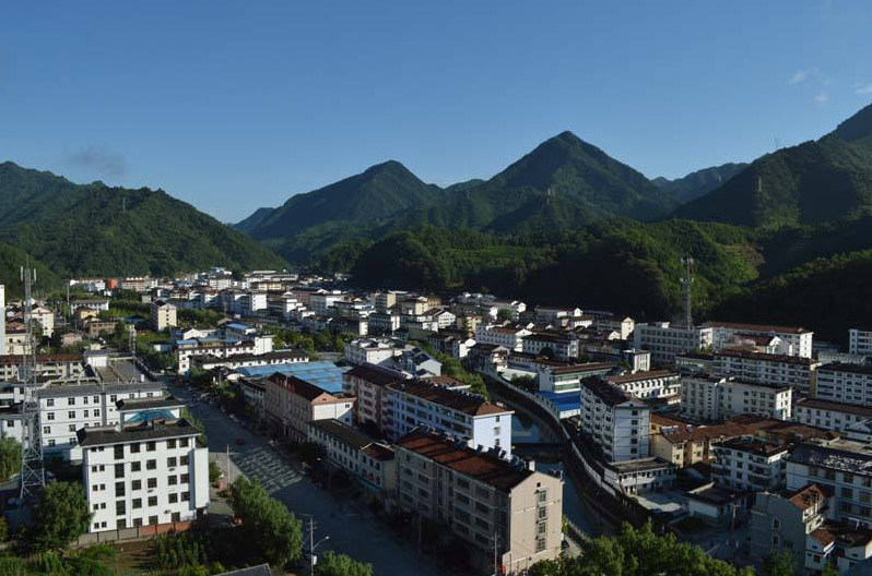 陕西一个无名小县,人口仅有4.7万,半年旅游收入超6亿,罕见|留坝县|旅