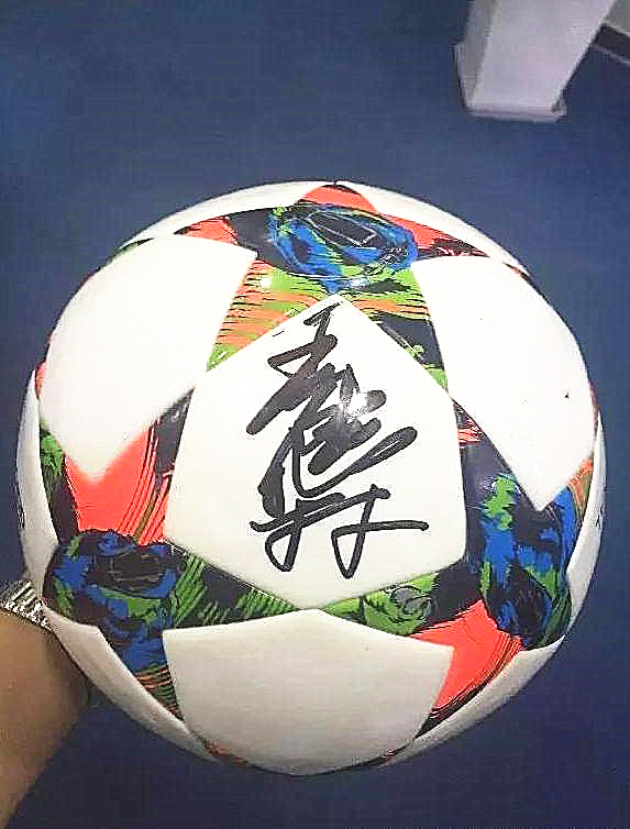 李泽楷手写简体版签名曝光字如其人圆中带刚筋络分明