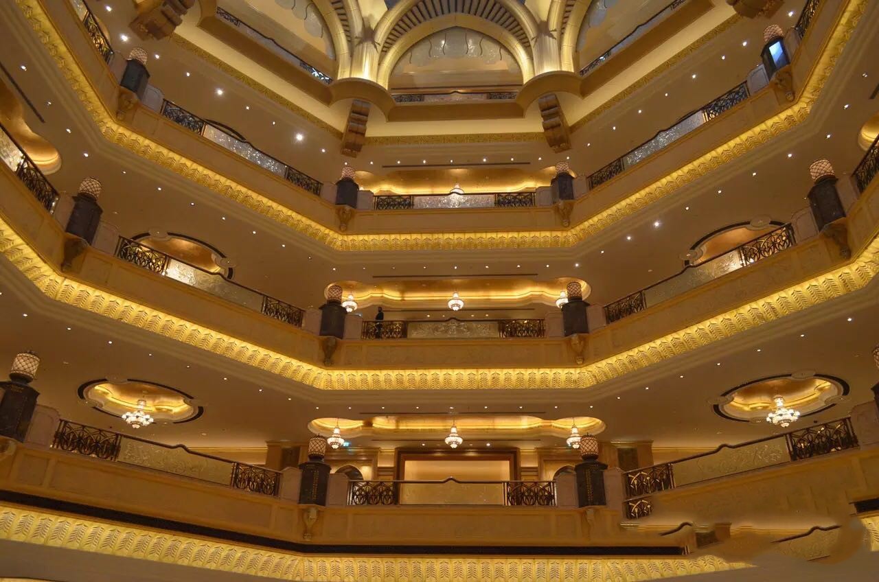 天津权健阿联酋冬训,住世界唯一的八星级酒店,住20天花上百万