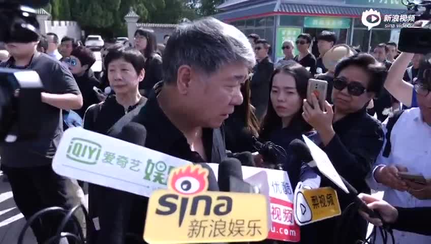 郑晓龙悲伤忆与朱旭合作过往