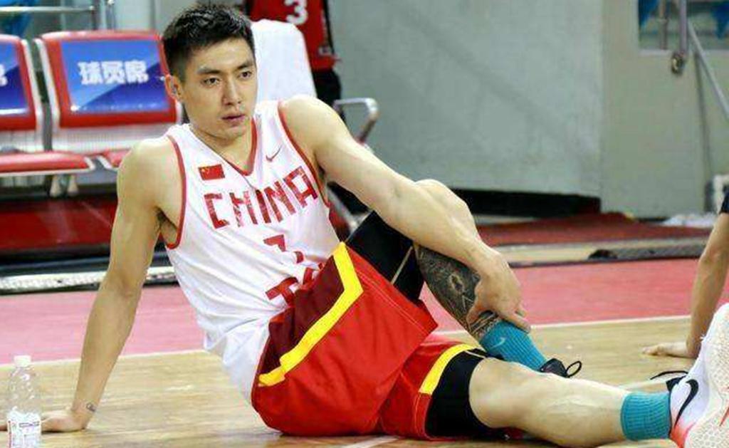 拒绝1200万年薪挖角, 与王哲林配合默契|赵泰隆|王哲林|福建男篮