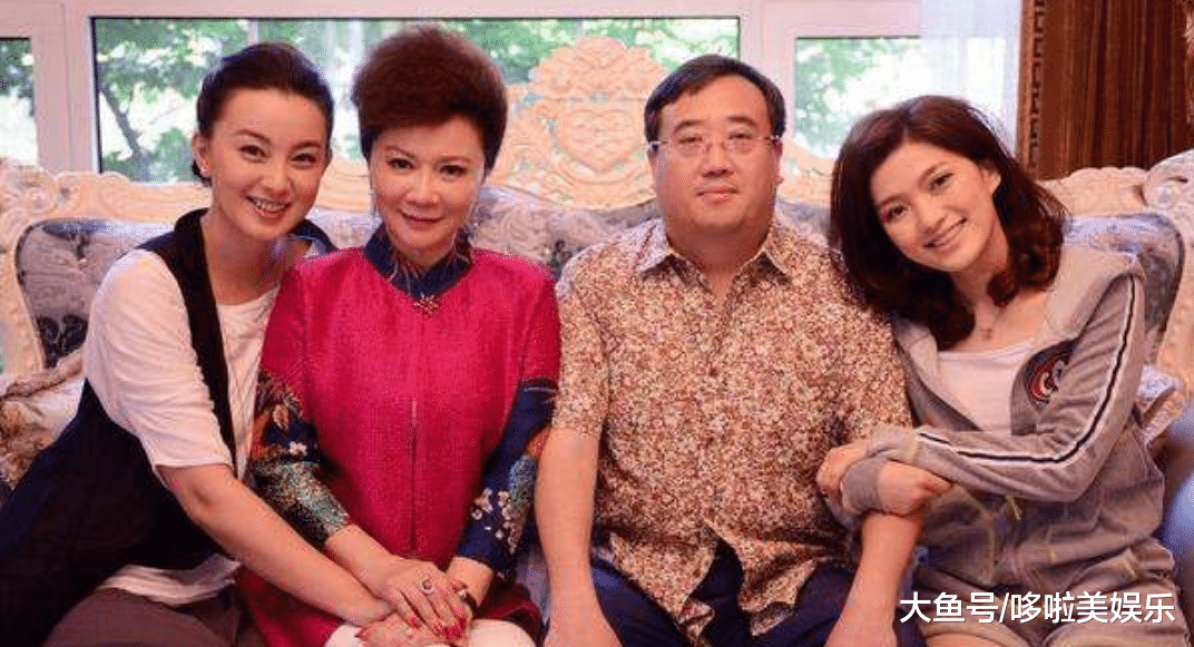 56岁蔡明神秘老公曝光恩爱30多年她儿子的电影你一定看过