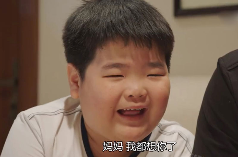 小孩也比较少见,可能是孩子的戏份拍摄起来费事吧,好在王小蒙,刘英和