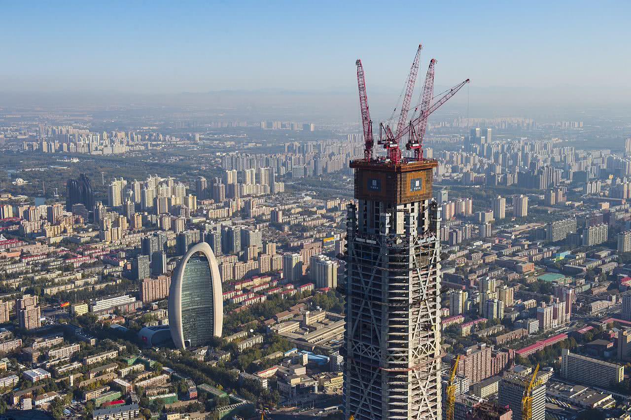 北京再添新地标"中国尊",投资了240亿元,即将完工对外开放