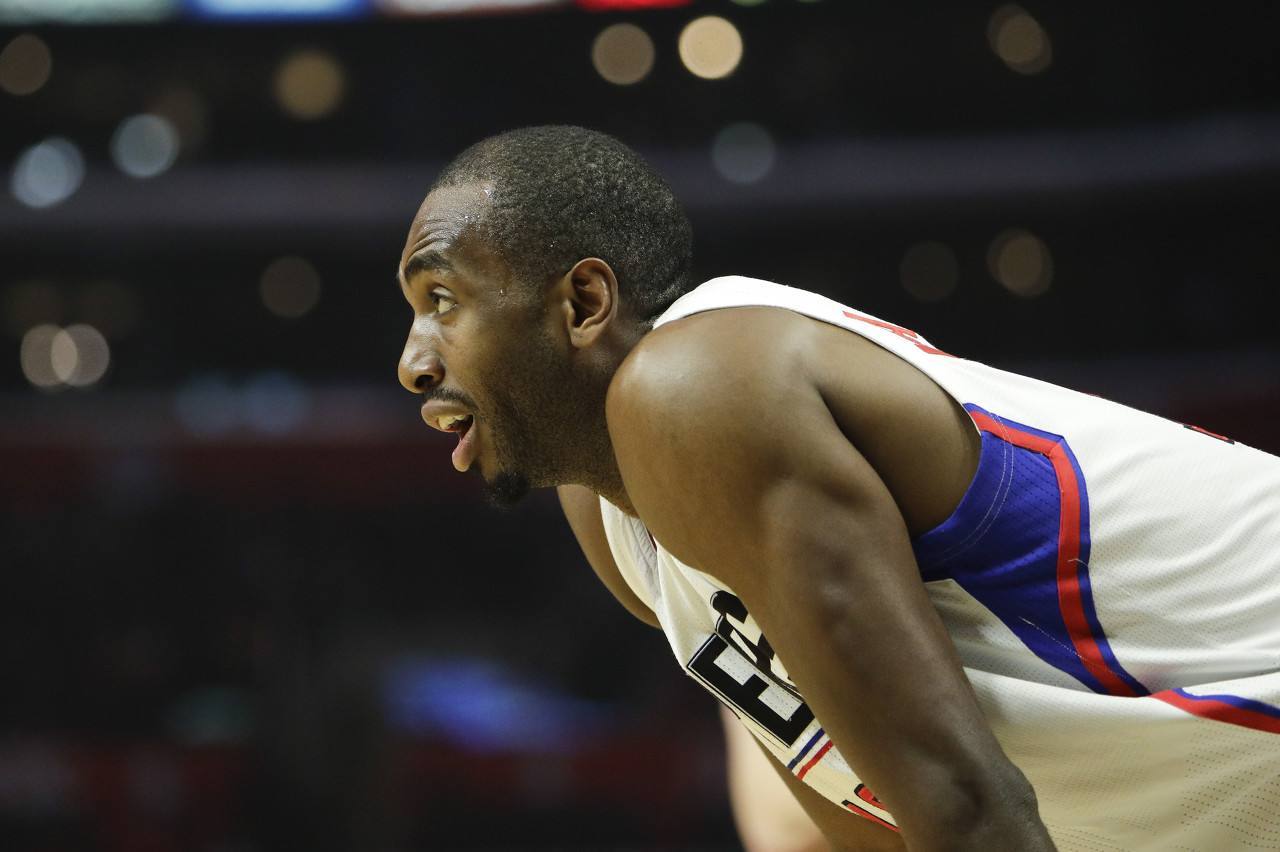 巴莫特离队快船仅剩三天做决定只能转正临时工或追逐过气球星