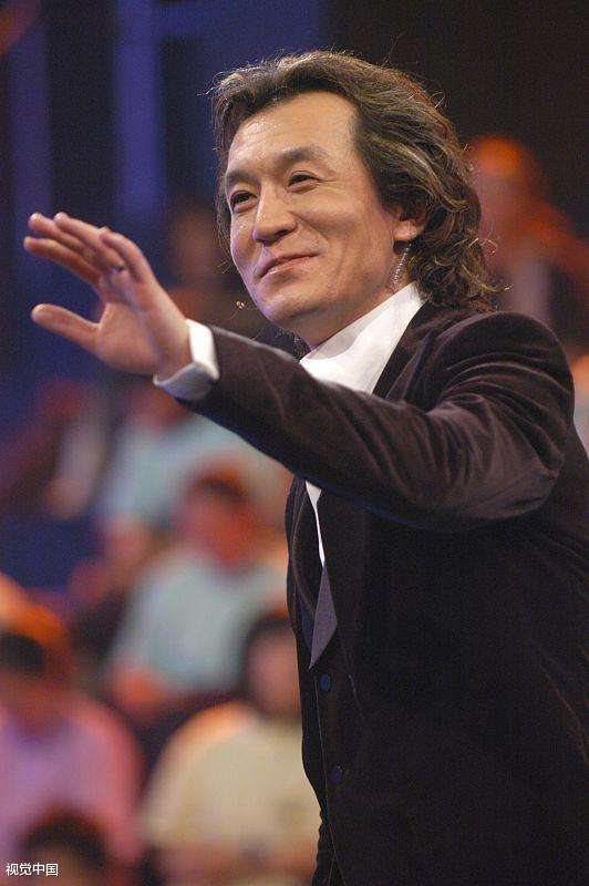 让人忍不住落泪,看到这一条动态,小编也感到非常难过,李咏,也是家喻