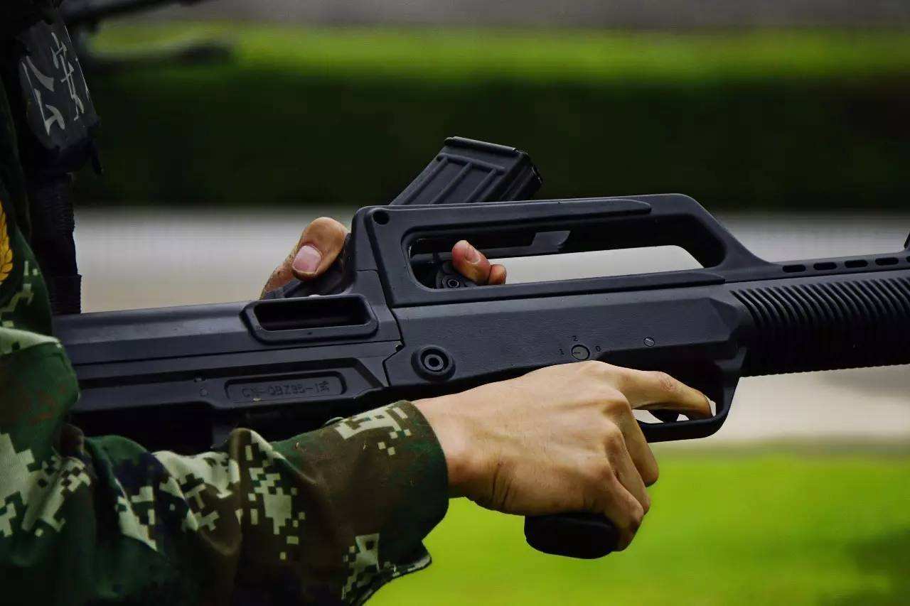 95式步枪真的很垃圾吗会不会面临着淘汰一番话让国人自豪