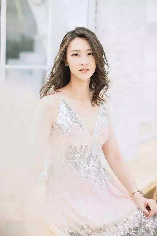 世界排球三大美女, 惠若琪第三, 第一号称真人芭比