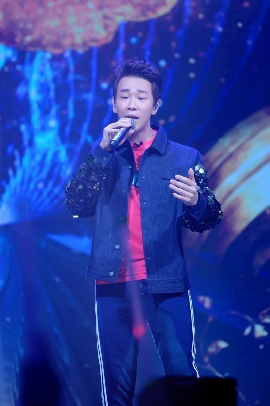 《这就是对唱》罗西贝临时退赛引热议 陶喆暗指孙楠