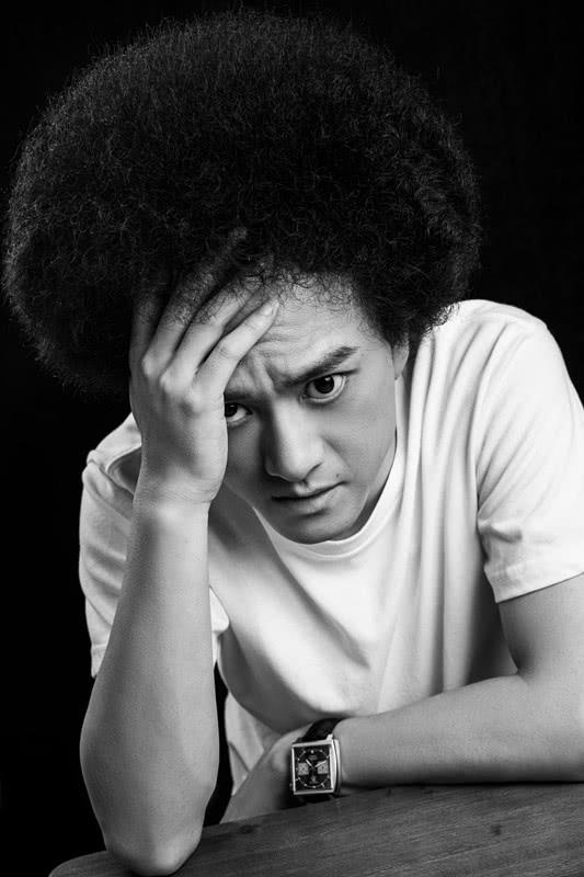 网上爆出了袁姗姗和赵英俊的恋情,他们两被扒出了不少情侣同款,虽然