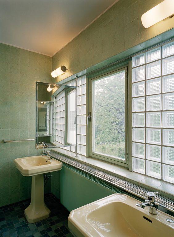 越来越多人家里装修用玻璃砖,不仅能做隔断,变成小饰品也好看!