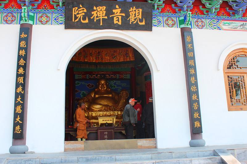 唐僧问老院主高寿,老和尚说"痴长二百七十岁了.