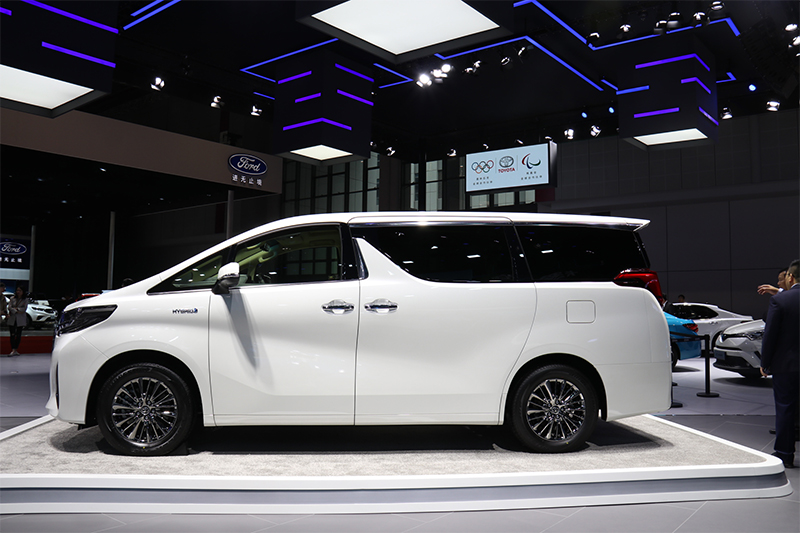 2019上海车展:丰田埃尔法双擎国内首秀