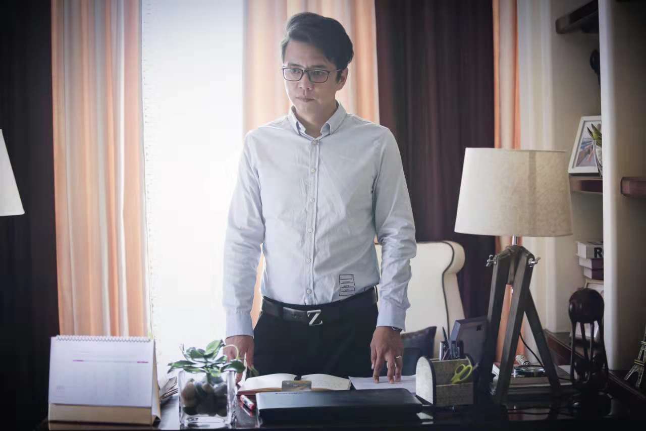 赵正阳大根的梦想生活上线化身腹黑上司开启争爱囧途