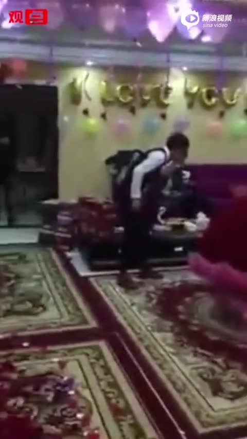富婆俱乐部:白马会所60名富婆会员通讯录网上疯传 多数是空号