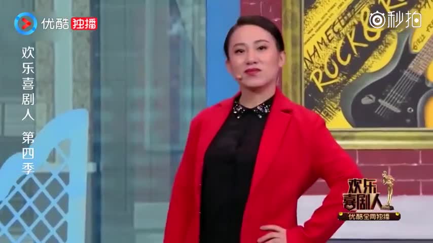 丫蛋身穿大衣皮裤,模特步霸气出场,只怪高跟鞋跟太高差点崴脚