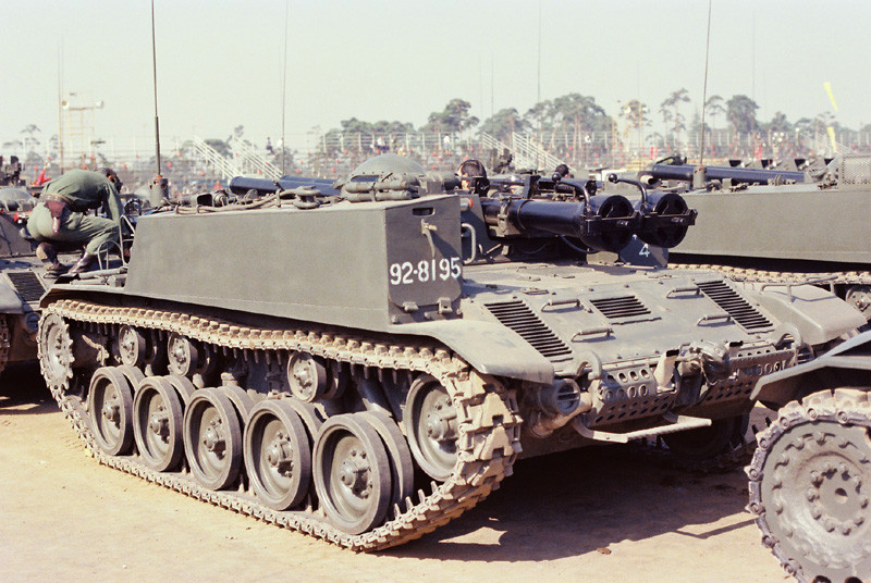 日本陆自60式106毫米自行无坐力炮