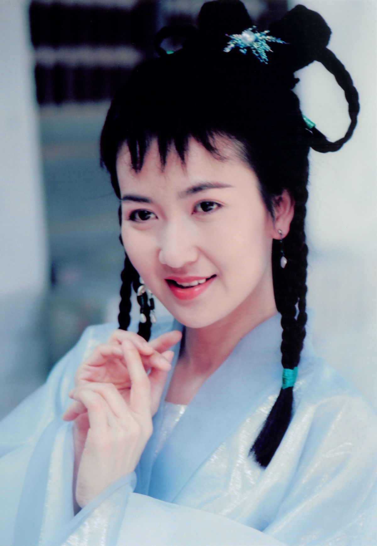 92版小青再度出演新版新白娘子传奇年过60依然美丽动人