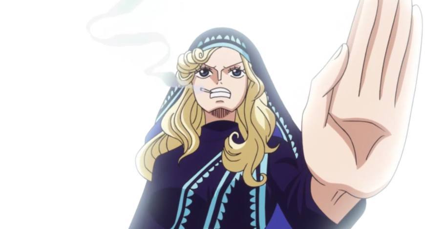 修女加尔默罗是四皇bigmom最重要的人,在bigmom被遗弃只有是加尔默罗