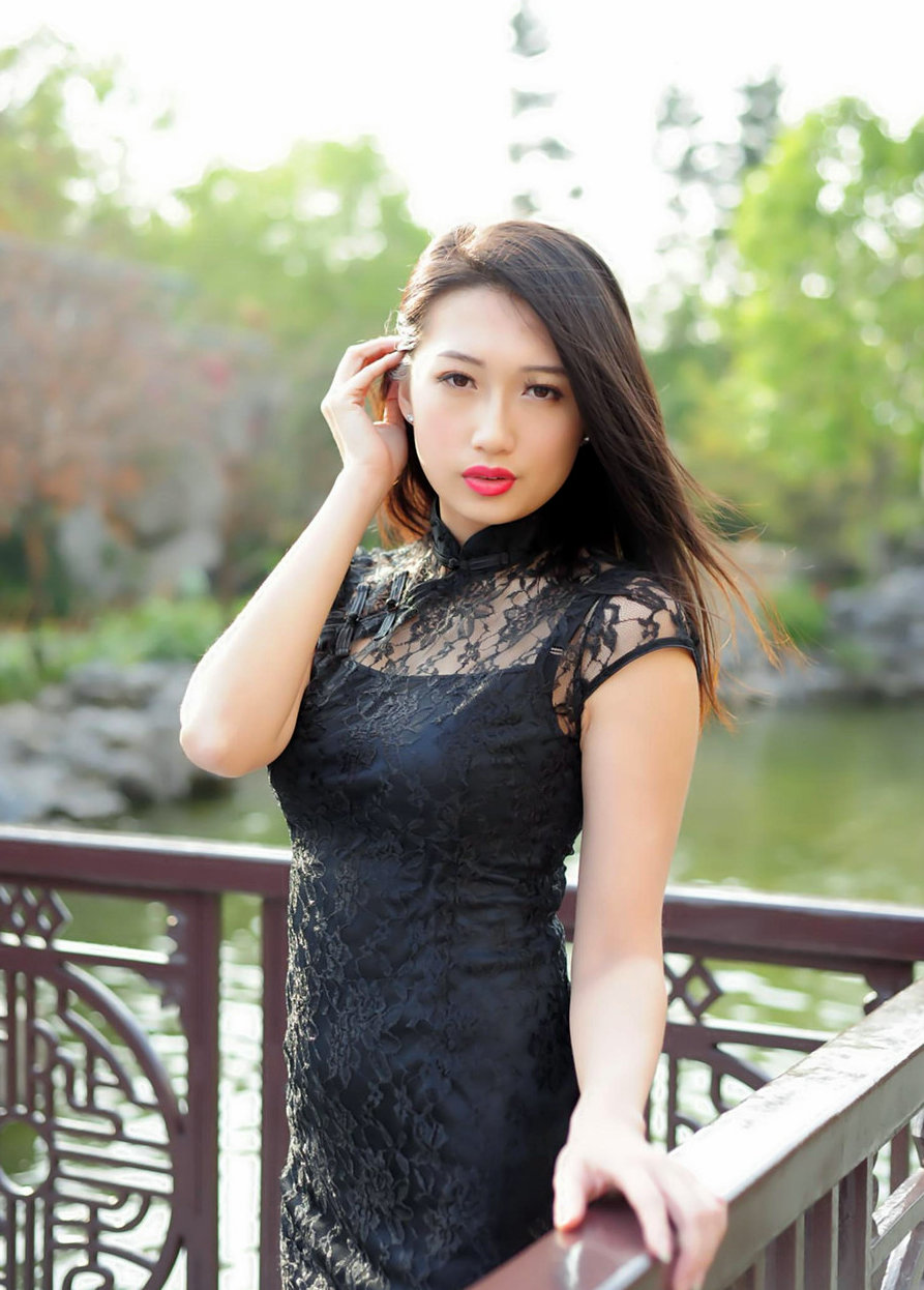 薇薇安美女时尚穿搭