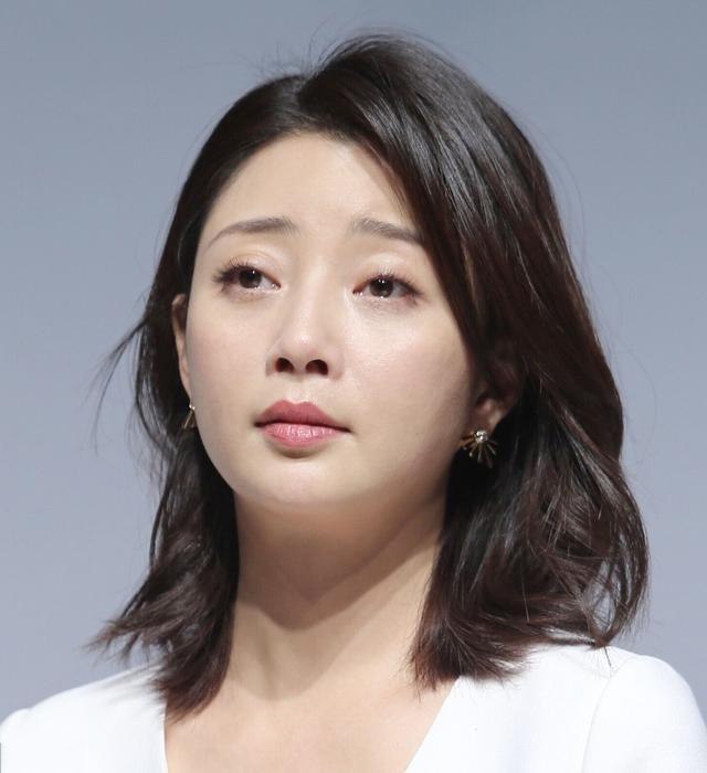 79年出生8大女星,高圆圆秋瓷炫被赞气质最好,图8是大满贯视后!