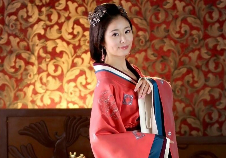 西汉一宫女被造册太监乱点鸳鸯谱,后来成了皇后还活了七十五岁