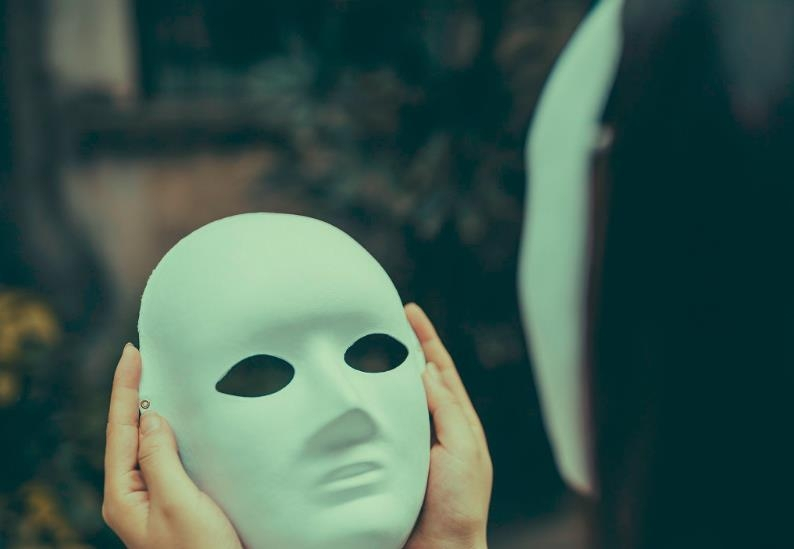 高考2018年新发现学会这个方法居然能识别专业假面具