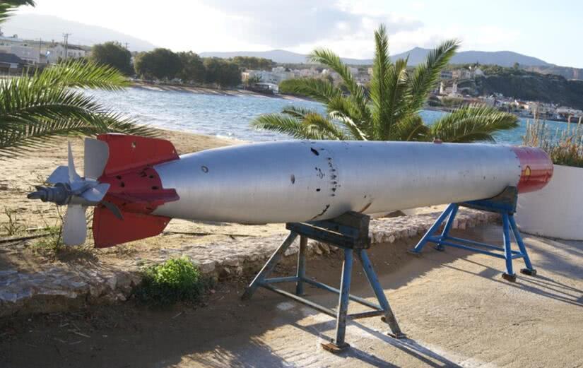 鱼雷作为反舰武器,为什么射程没有反舰导弹那么远?看完长知识了