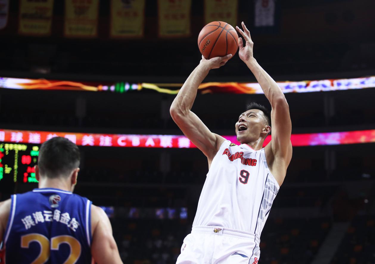 广东队小球风暴初见成效,年轻人成长迅速,易建联或迎最轻松一季