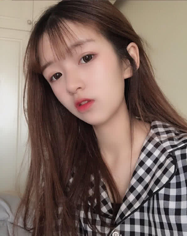 王乐乐新女友情史被扒,曾穿婚纱告白前任的样子,像极了爱情!