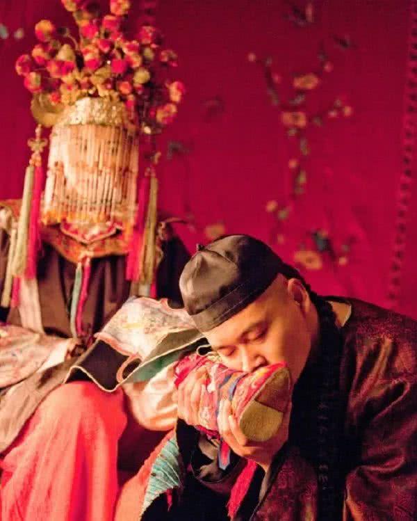 古代女鞋为什么会成为与现代内衣一样的私密物品?|金莲|小脚|女鞋_新浪新闻