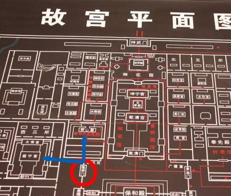 故宫隆宗门匾额上的箭到底是谁射的?|隆宗门|箭头|故宫_新浪新闻