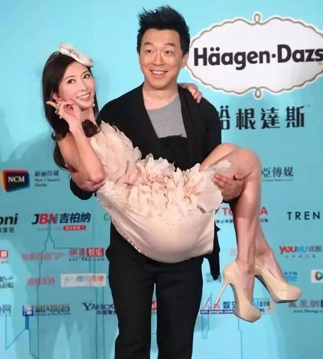 明星被公主抱,陆毅吃力,鹿晗太搞笑,刘德华这一抱成为了经典