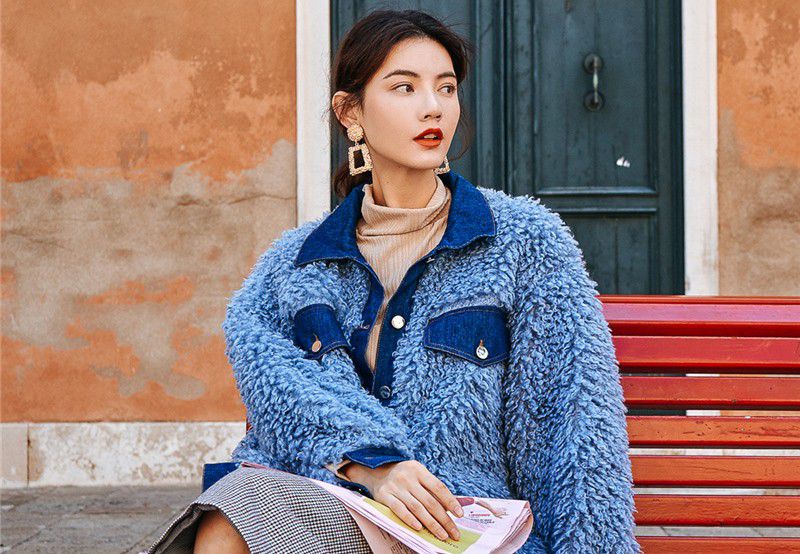 软萌羊羔毛外套,让人看一眼就感觉好温暖!