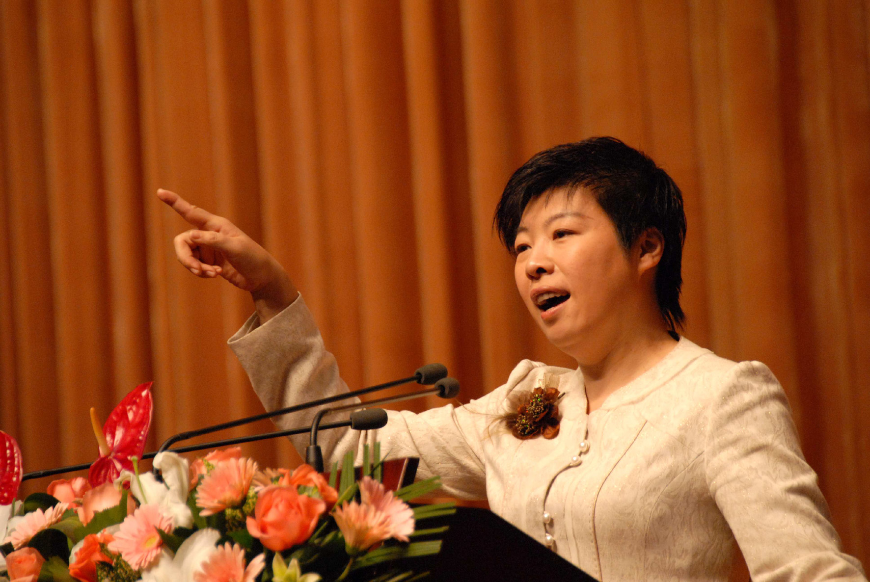 于丹是国学大师吗网友幼师还差不多