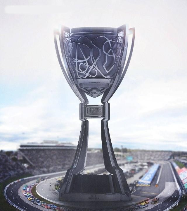 美国纳斯卡赛车-闪电麦昆夺冠的活塞杯原型!