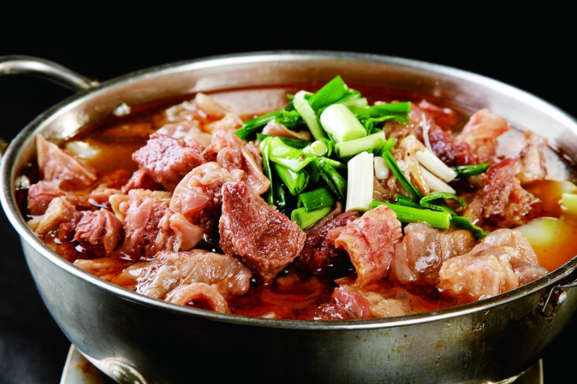 想让牛肉火锅口感鲜嫩,只需要简单2步,好吃又鲜嫩!