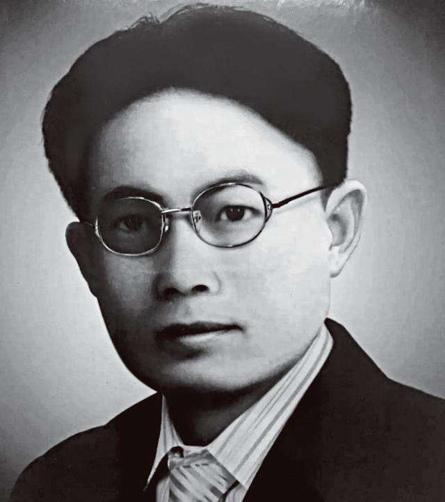 他是民国史学天才，为追新欢抛妻弃子，对方回应5字令他至死悔恨|民国|张荫麟|新欢_新浪新闻