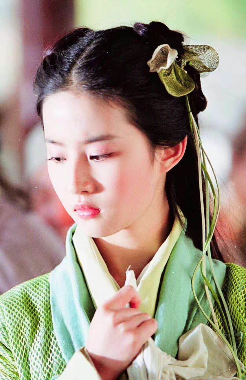 不知道大家注意到没有,赵灵儿的女娲后人是人首蛇身,紫萱的女娲后人是