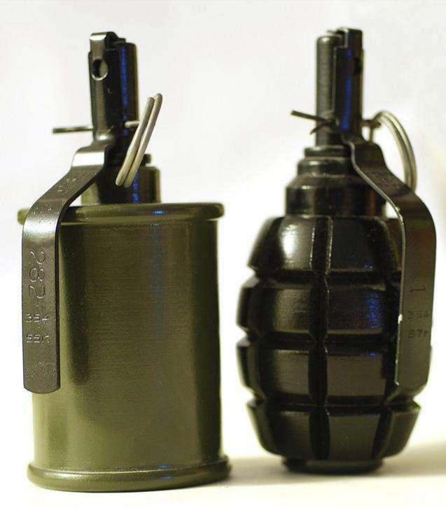 这要由手雷的种类来决定