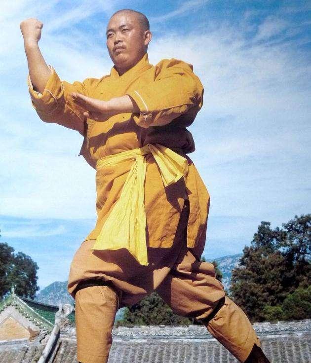 揭秘释永信练功秘诀:最爱半夜坟场,在黑龙潭曾一夜增两个月功力