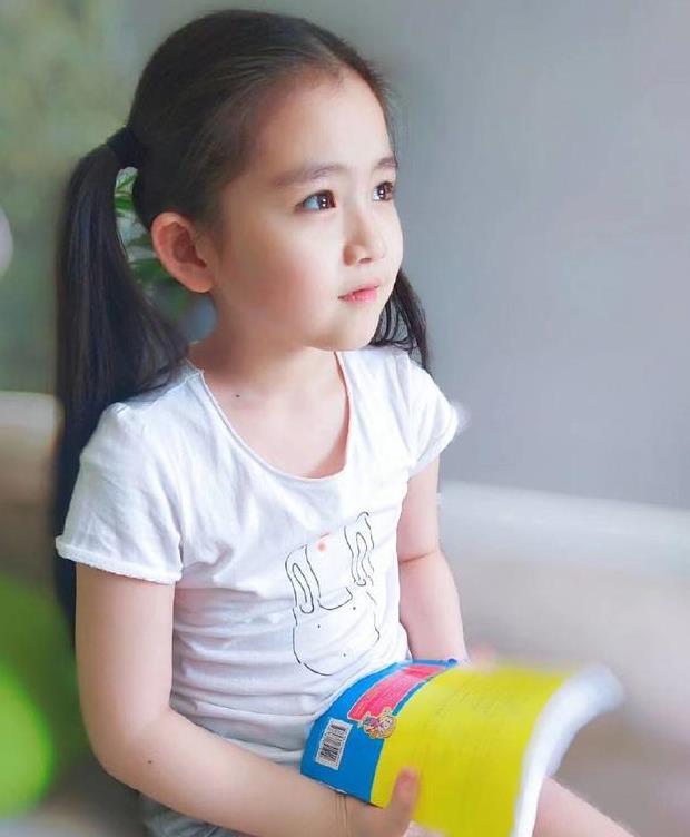 被称之为"小赵丽颖"的她,因搭戏邓伦,孙怡而走红,今年才九岁|王亭文