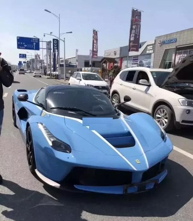 李小璐否认离婚协议,家中总价千万豪车曝光,贾乃亮已卖出一辆