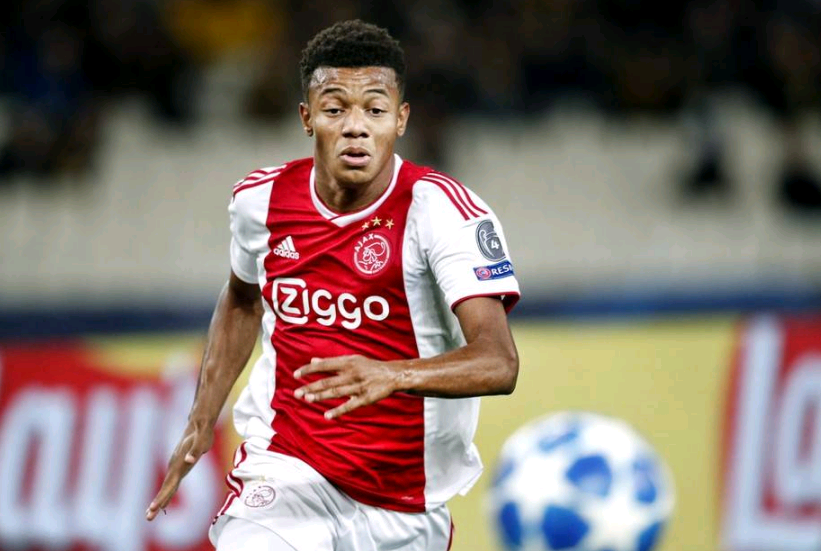 恒大回购保利尼奥的转会费是4200万欧元,因此,如果恒大顺利引进内雷斯